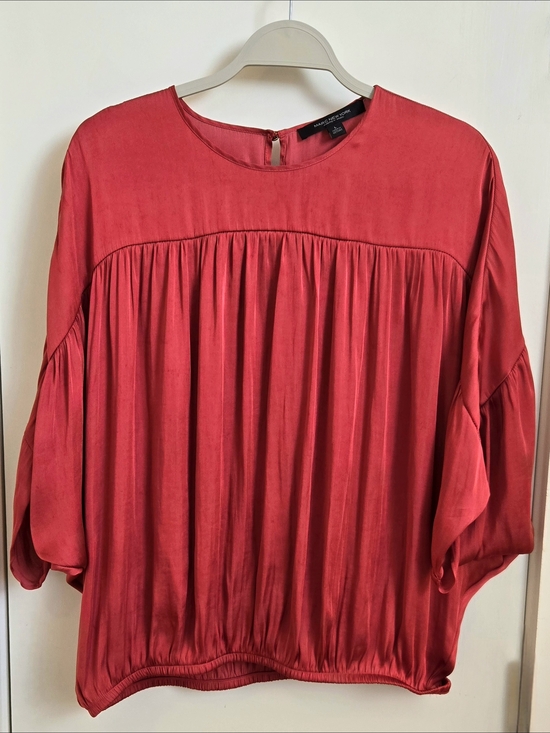 Andrew Marc Tops - Andrew Marc Red Gathered Balloon-Sleeve Blouse
